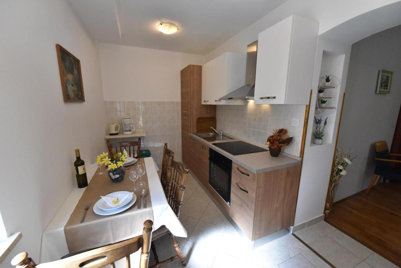Apartment Nona Tar-Vabriga Exteriör bild